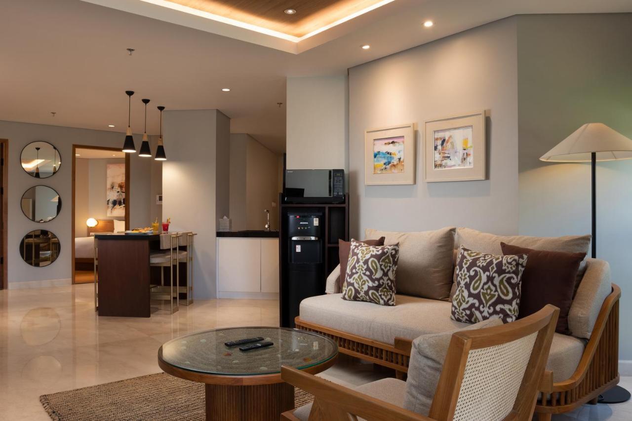 Beachwalk Residence Kuta  Luaran gambar